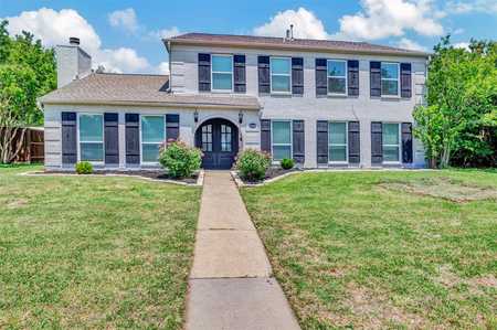 $500,000 - 4Br/3Ba -  for Sale in Shadow Run, Plano