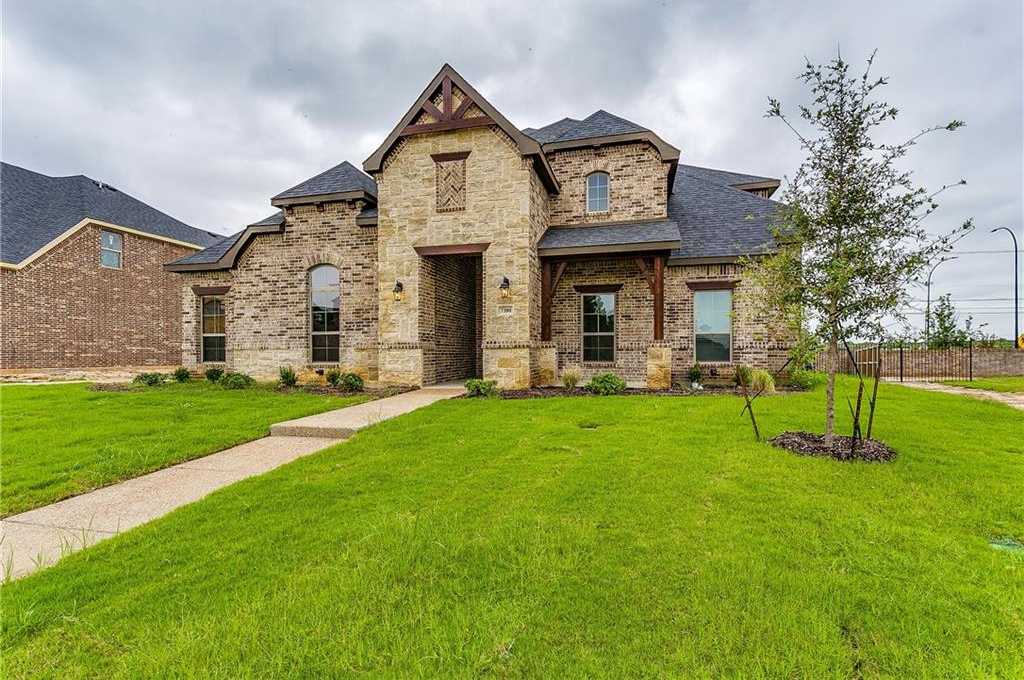 Arlington TX Real Estate $250,000 to $500,000 - Dallas Fort Worth Homes
