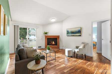 $415,000 - 2Br/2Ba -  for Sale in Downtown Woodinville, Woodinville