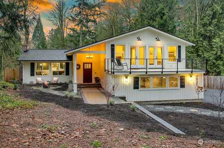 $1,750,000 - 3Br/4Ba -  for Sale in Hollywood Hill, Woodinville
