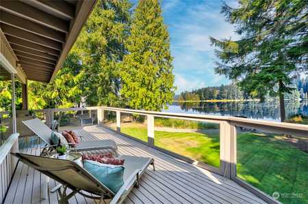 $1,750,000 - 4Br/3Ba -  for Sale in Crystal Lake, Woodinville
