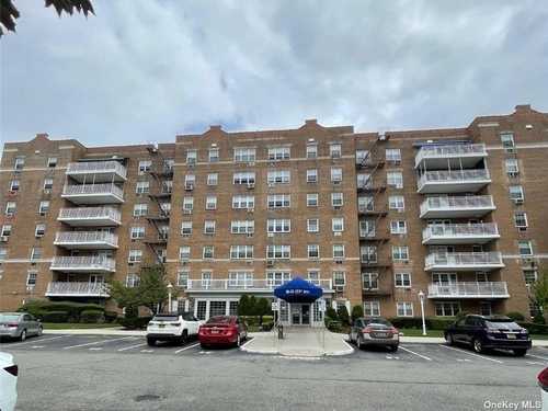 $428,800 - 3Br/2Ba -  for Sale in Plymouth 1, Howard Beach