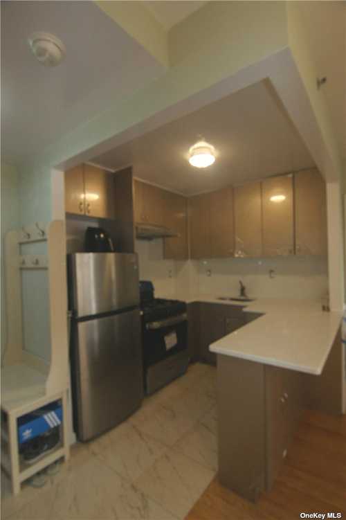 $629,000 - 2Br/2Ba -  for Sale in Parkside Condo, Flushing