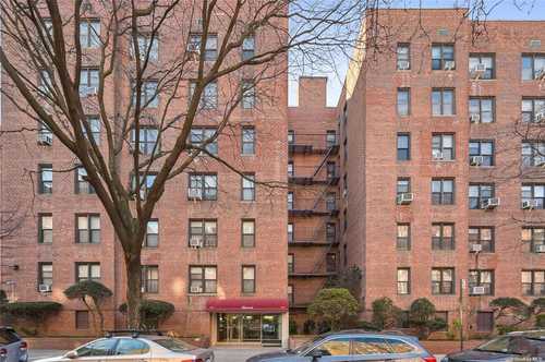 $349,900 - 2Br/2Ba -  for Sale in Southridge 2, Jackson Heights