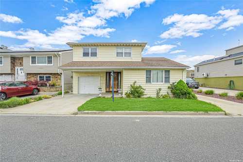 $679,000 - 4Br/2Ba -  for Sale in Seaford