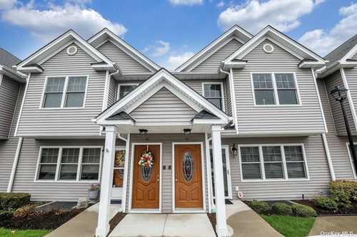 $439,000 - 2Br/2Ba -  for Sale in Parkview At Salisbury, Westbury