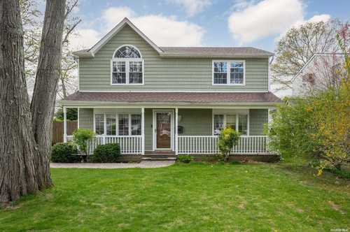 $799,000 - 4Br/3Ba -  for Sale in Wantagh