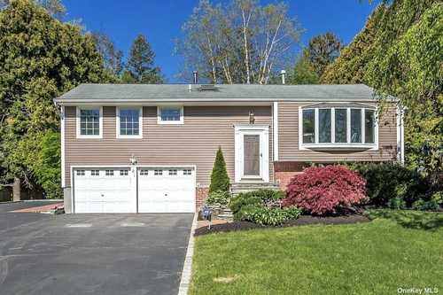 $699,999 - 3Br/2Ba -  for Sale in E. Northport