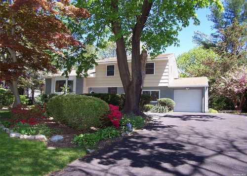 $699,999 - 5Br/2Ba -  for Sale in E. Northport