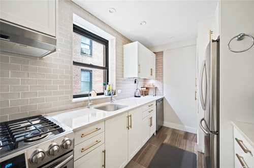 $459,000 - 2Br/1Ba -  for Sale in Stephen Apartments, Forest Hills