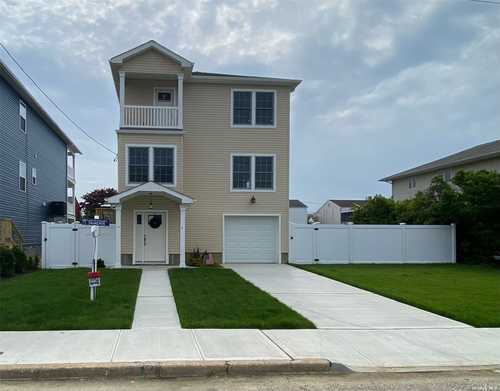 $779,000 - 3Br/3Ba -  for Sale in New Construction, Freeport