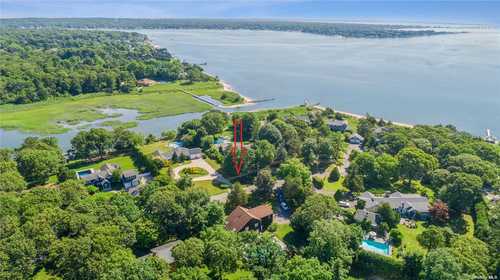 $1,295,000 - 4Br/3Ba -  for Sale in East Quogue