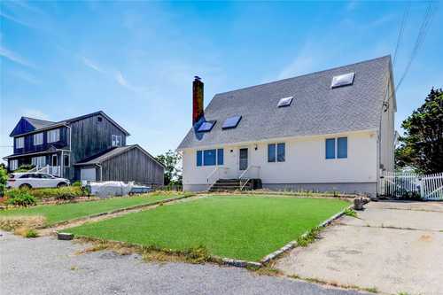 $1,199,999 - 4Br/2Ba -  for Sale in East Quogue