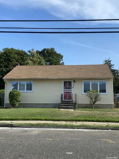 $420,000 - 2Br/2Ba -  for Sale in Amityville