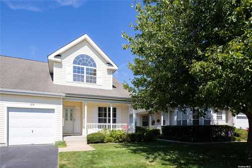 $525,000 - 3Br/3Ba -  for Sale in Saddle Lakes, Riverhead