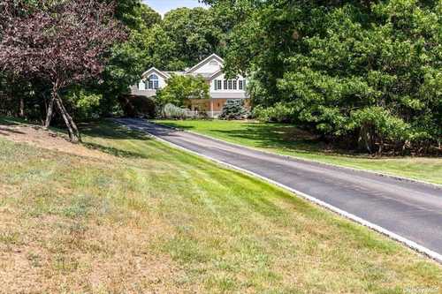 $1,700,000 - 4Br/3Ba -  for Sale in Northport