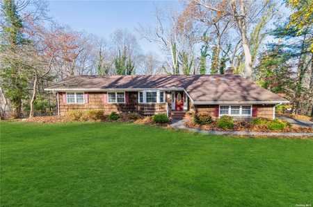 $799,990 - 3Br/3Ba -  for Sale in Smithtown