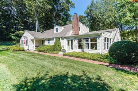 $729,000 - 4Br/3Ba -  for Sale in Smithtown