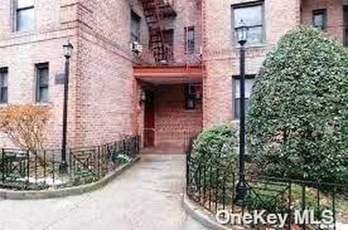 $329,000 - 1Br/1Ba -  for Sale in The Amherst, Jackson Heights