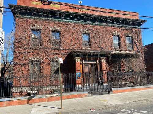 $950,000 - 4Br/2Ba -  for Sale in Bronx
