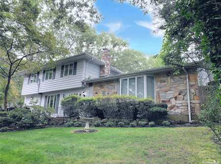 $689,000 - 4Br/3Ba -  for Sale in Smithtown