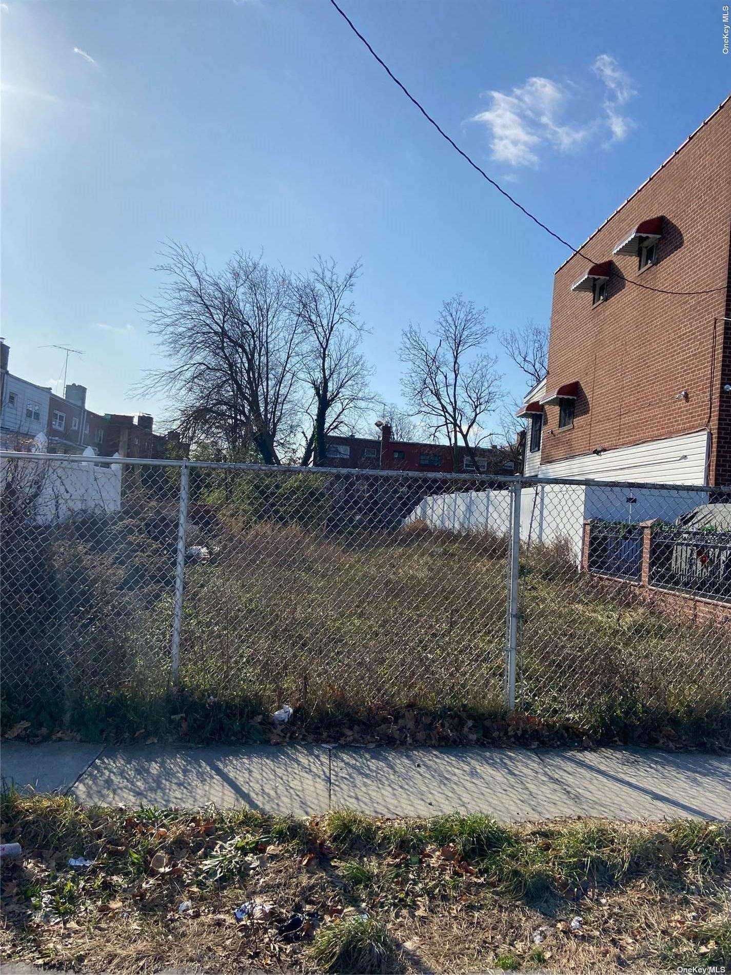 View Bronx, NY 10469 property