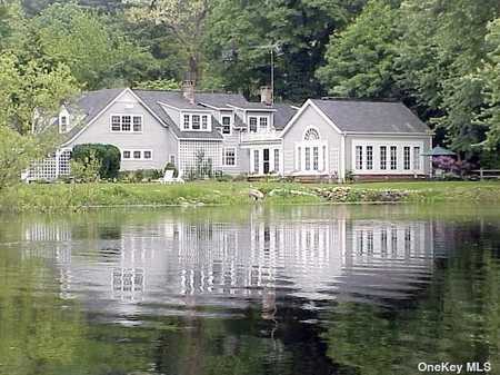 $1,499,000 - 5Br/4Ba -  for Sale in Oyster Bay