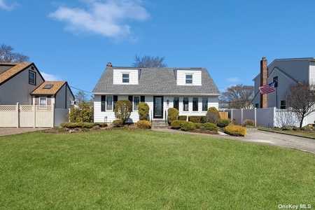 $649,000 - 3Br/2Ba -  for Sale in Seaford