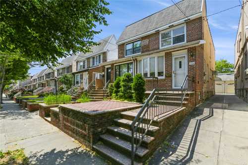 $998,888 - 3Br/3Ba -  for Sale in Dyker Heights