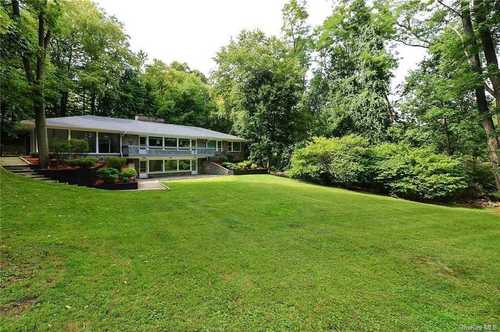 $999,500 - 4Br/3Ba -  for Sale in Mount Pleasant