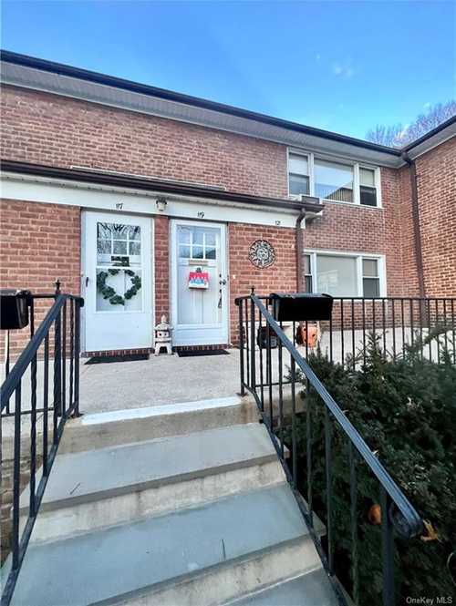 $169,900 - 1Br/1Ba -  for Sale in Half Moon South, Greenburgh