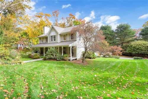 $1,100,000 - 3Br/3Ba -  for Sale in Bedford