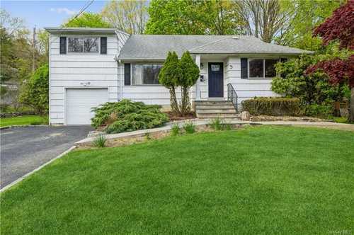 $895,000 - 4Br/3Ba -  for Sale in Greenburgh
