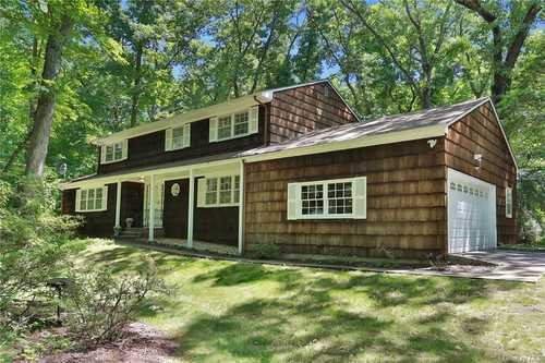 $1,080,000 - 4Br/3Ba -  for Sale in New Castle