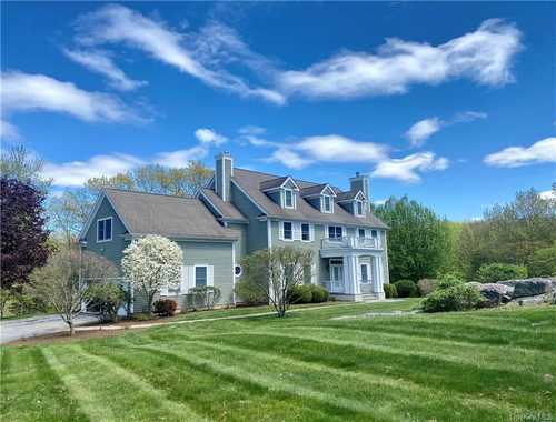 $1,890,000 - 4Br/4Ba -  for Sale in Mount Pleasant