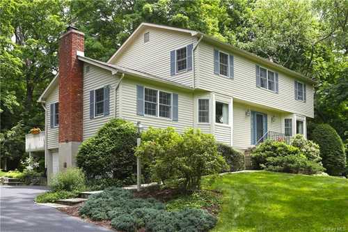 $927,000 - 4Br/3Ba -  for Sale in Bedford