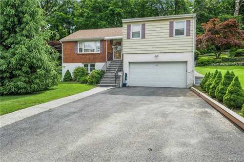 $725,000 - 3Br/3Ba -  for Sale in Greenburgh