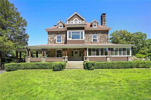 $1,750,000 - 9Br/5Ba -  for Sale in Bedford