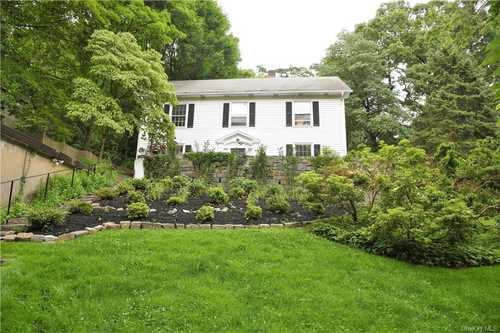 $1,300,000 - 4Br/4Ba -  for Sale in Greenburgh