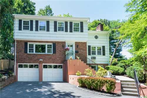 $895,000 - 4Br/3Ba -  for Sale in Greenburgh