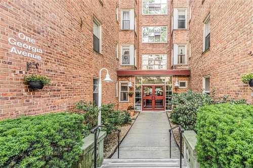 $179,000 - 2Br/1Ba -  for Sale in Bronxville Gardens, Yonkers