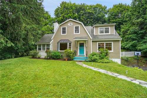 $795,000 - 3Br/2Ba -  for Sale in Bedford