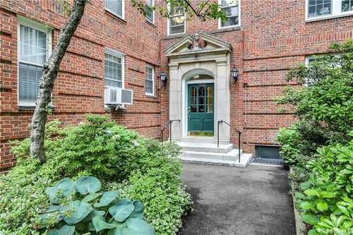 $340,000 - 2Br/2Ba -  for Sale in Fleetwood Acres, Yonkers
