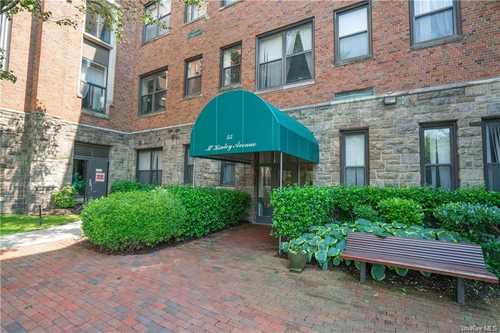 $325,000 - 1Br/1Ba -  for Sale in The Hill Condominiums, White Plains