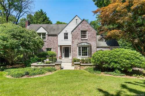 $1,828,000 - 4Br/5Ba -  for Sale in New Castle