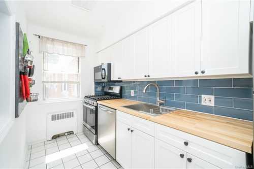 $185,000 - 1Br/1Ba -  for Sale in Bryant Gardens, White Plains