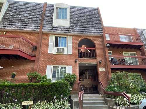 $438,000 - 1Br/1Ba -  for Sale in Copper Beech, White Plains
