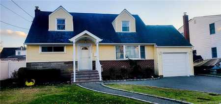 $619,000 - 4Br/2Ba -  for Sale in Seaford