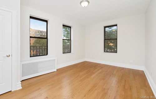 $555,500 - 1Br/1Ba -  for Sale in Forest Hills