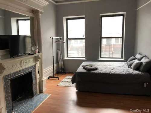 $2,700,000 - 6Br/4Ba -  for Sale in New York